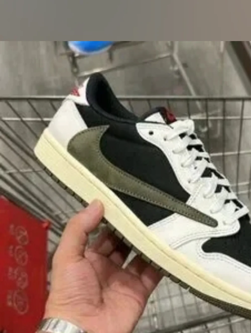Travis Scott x Air Jordan 1 OG SP Low Black Olive - Picture 3 of 10